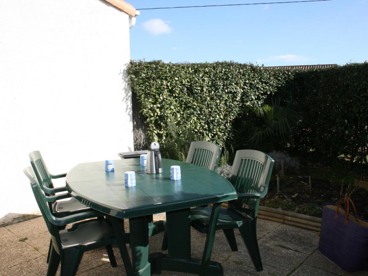 Holiday home Maison Proche Avec Jardin Et Parking A Sur - Fr-1-22-164 *